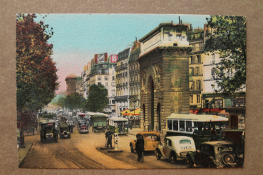 Ansichtskarte AK Paris 1920-1940 La Porte Saint Martin Autos Straße Verkehr Bus Tram Ortsansicht Frankreich France 75 Paris